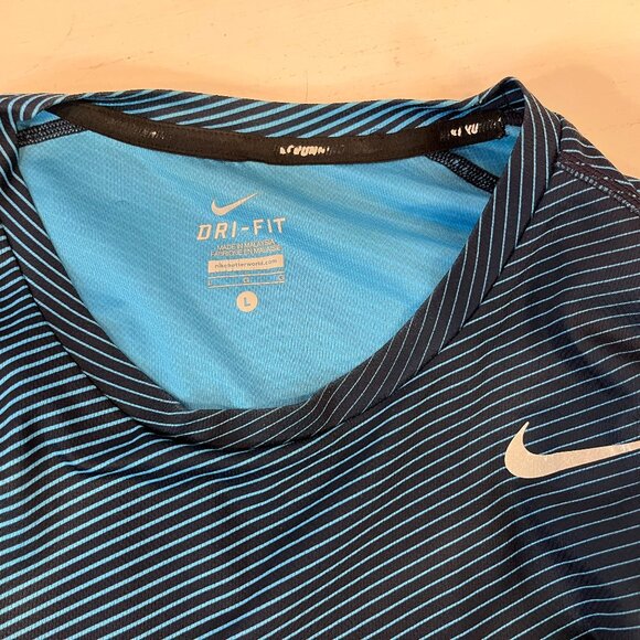 Nike Men's Dri-Fit Lightweight Running Short Sleeve Tee - Size Large - Picture 2 of 4